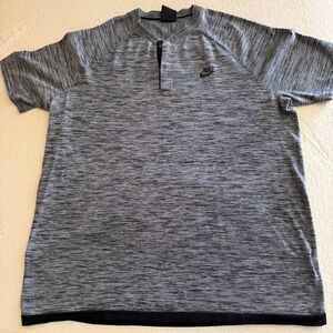 Nike Men's Grey Heather Short-Sleeve Athletic Tee